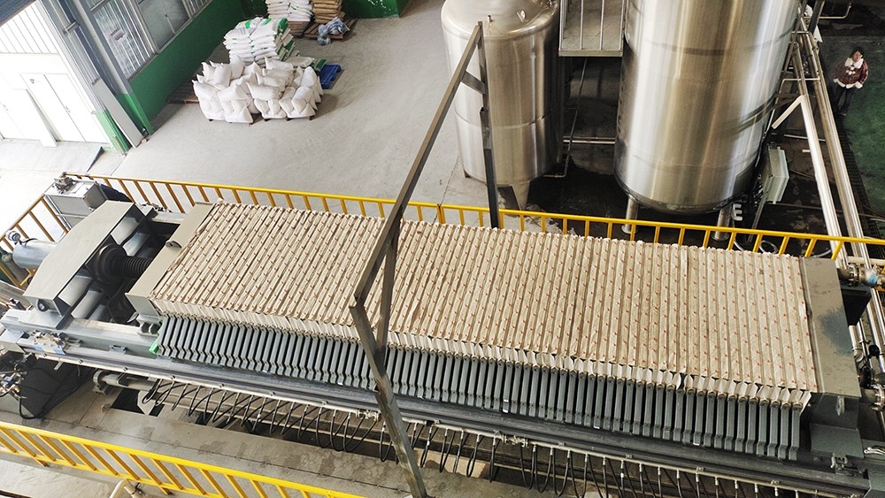 500平方雙油缸隔膜壓濾機(jī)6